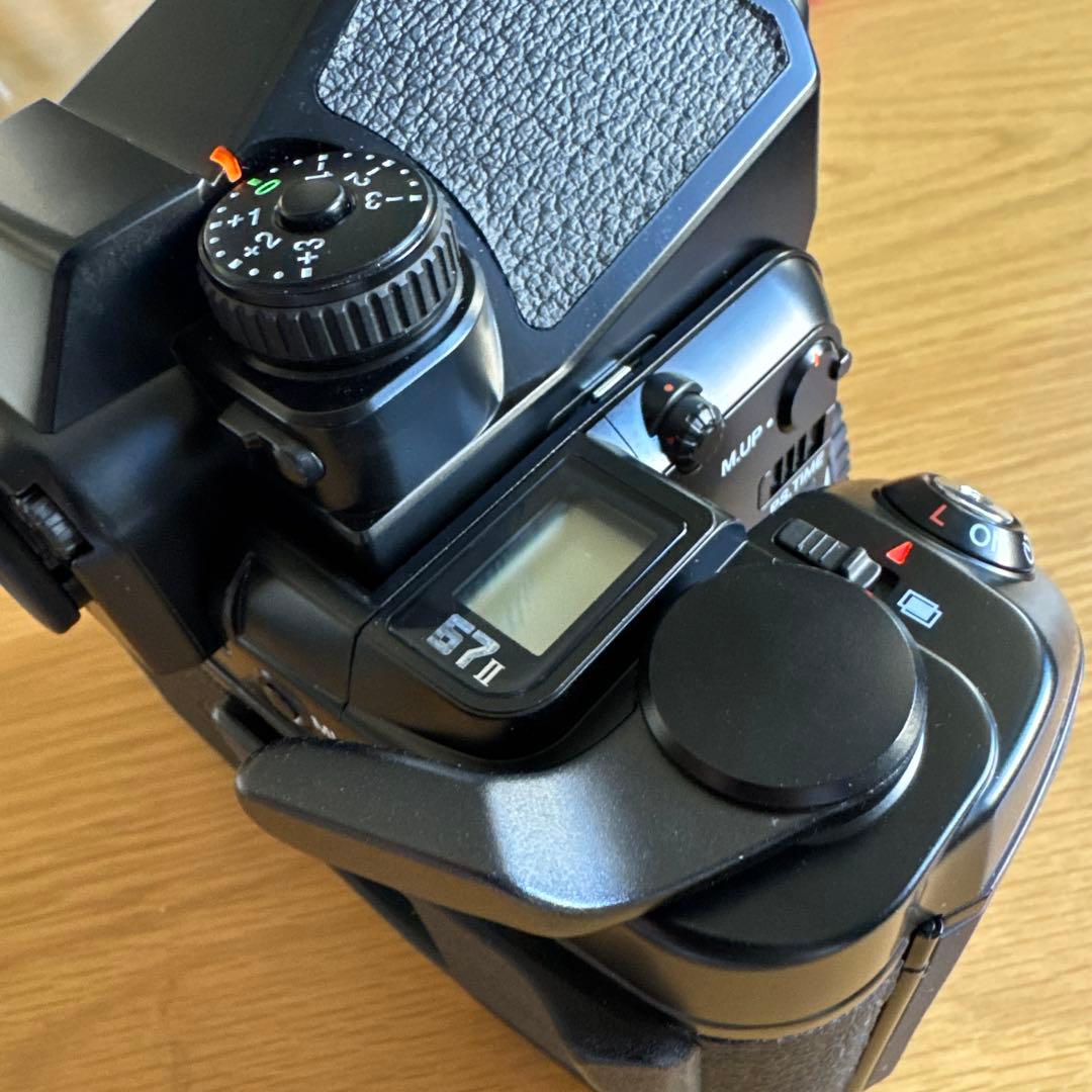 【美品・OH済】PENTAX 67Ⅱ AEファインダー ウッドグリップ付