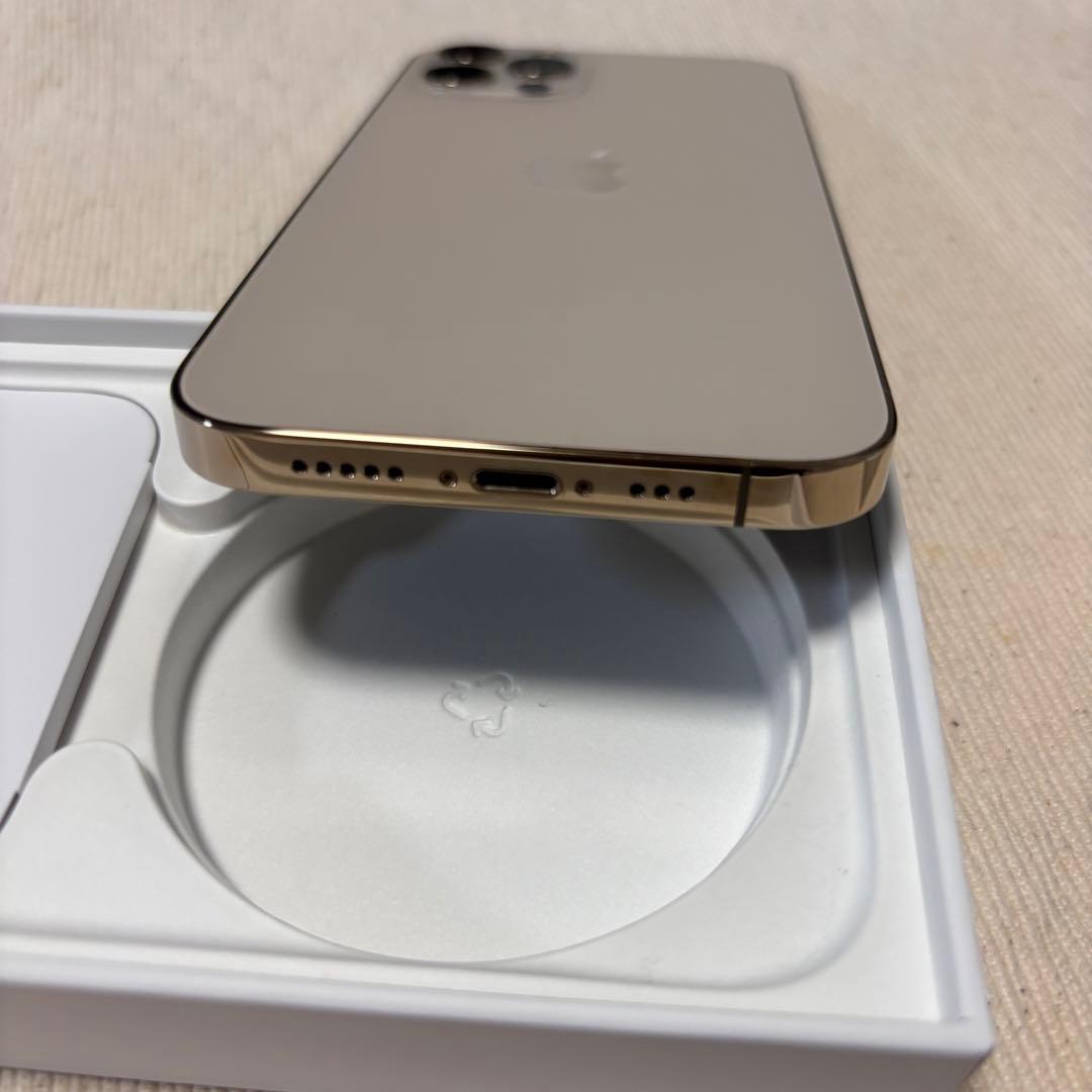 美品 ！Apple iPhone12Pro ゴールド本体のみ
