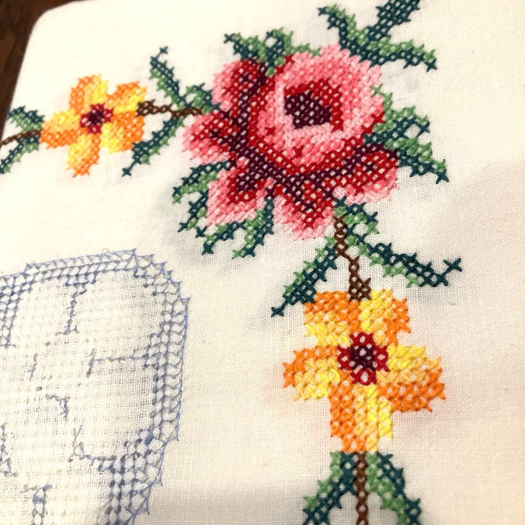 クロスステッチ刺繍テーブルクロス　大小2枚セット　ヴィンテージ　昭和レトロ