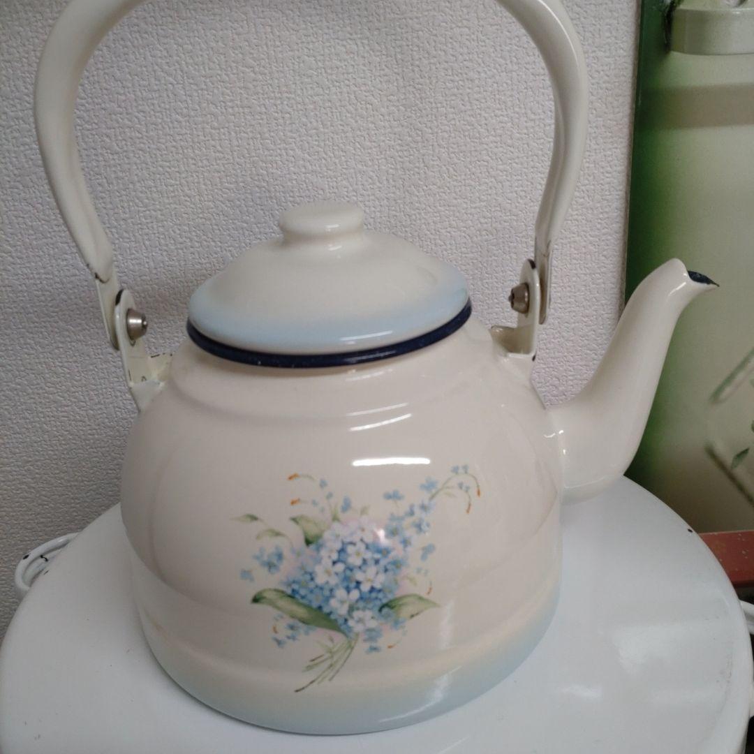 イマン　クラリス　ケルト　やかん