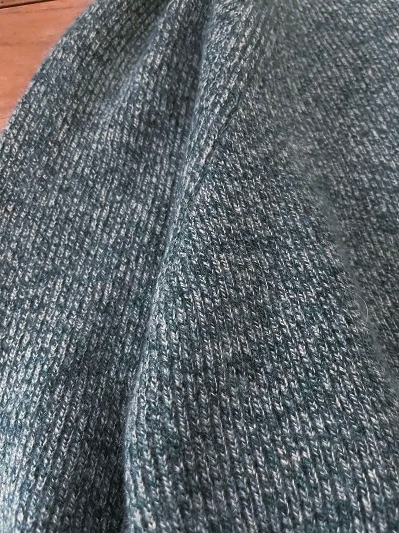 Yves Saint Laurent 100%カシミヤ ニットセーター グリーン