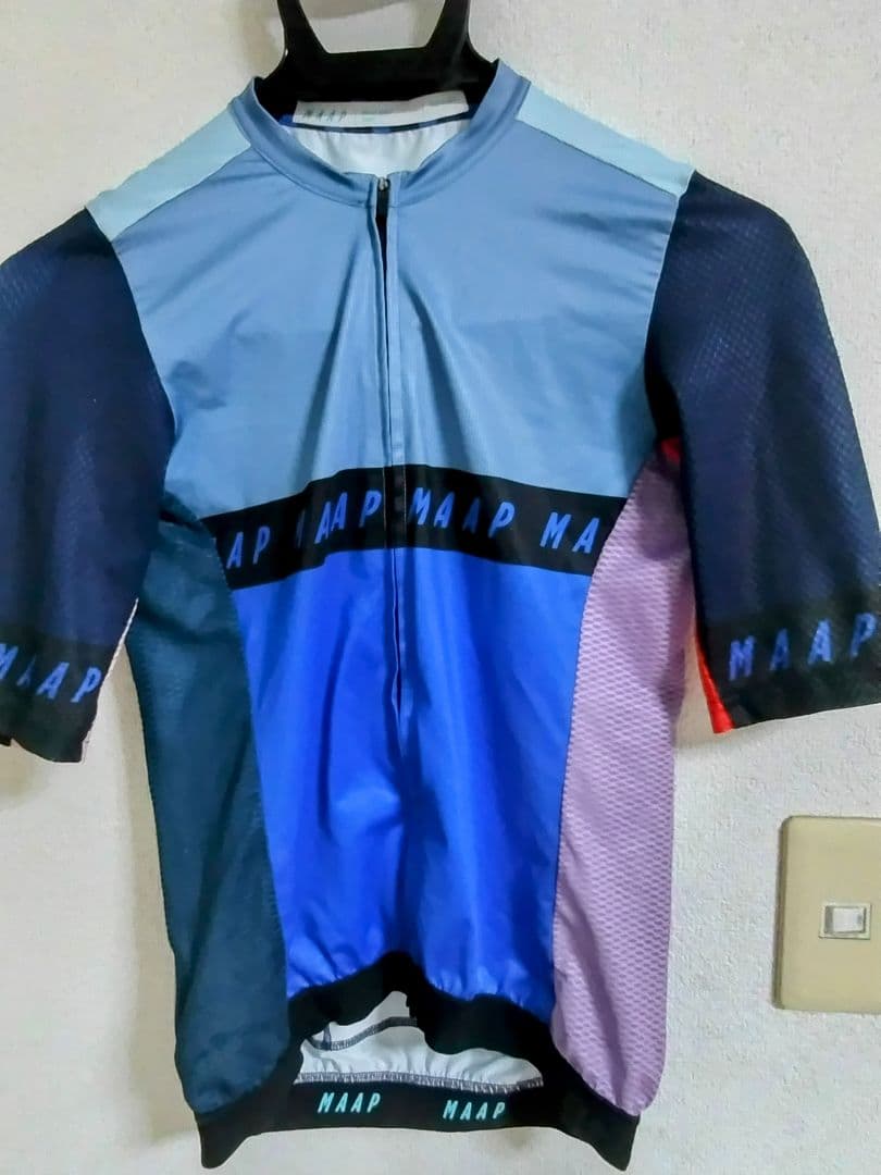 【値下げしました】 PRO FIT サイクルジャージ Sサイズ