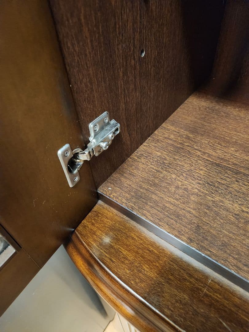 ※12/7まで【レトロ品】食器棚　キャビネット　アンティーク　ガラス扉付