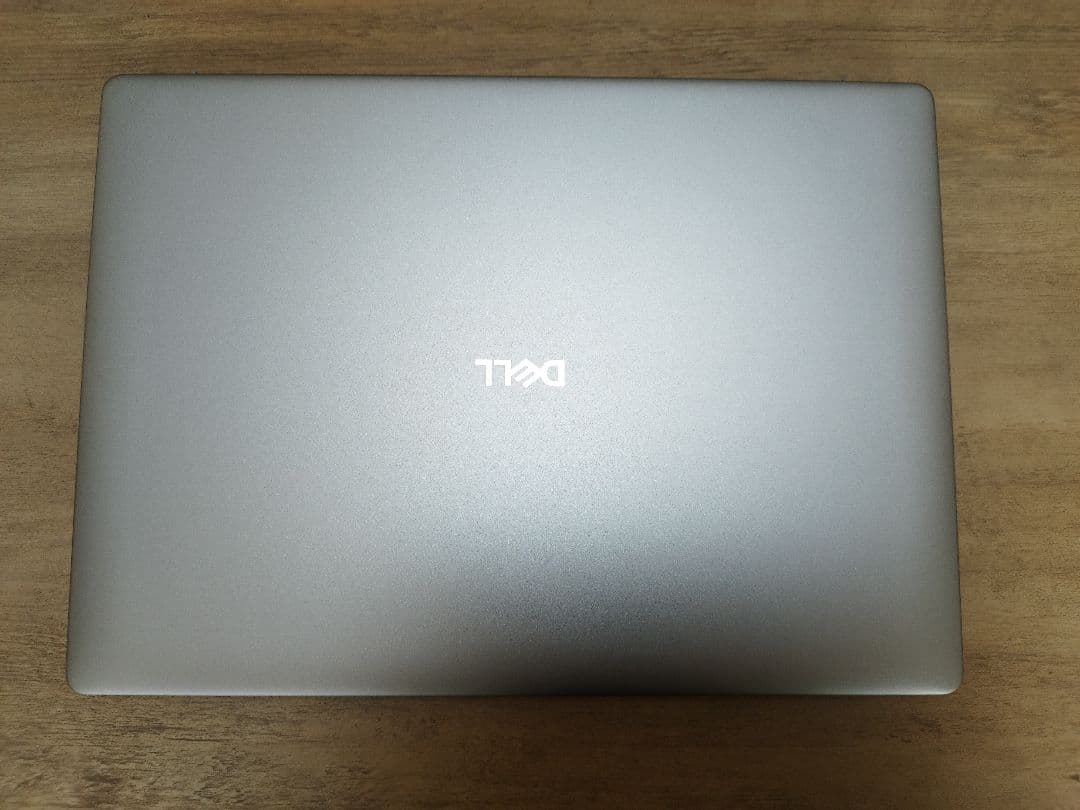 DELL ノートPC シルバー フルHD