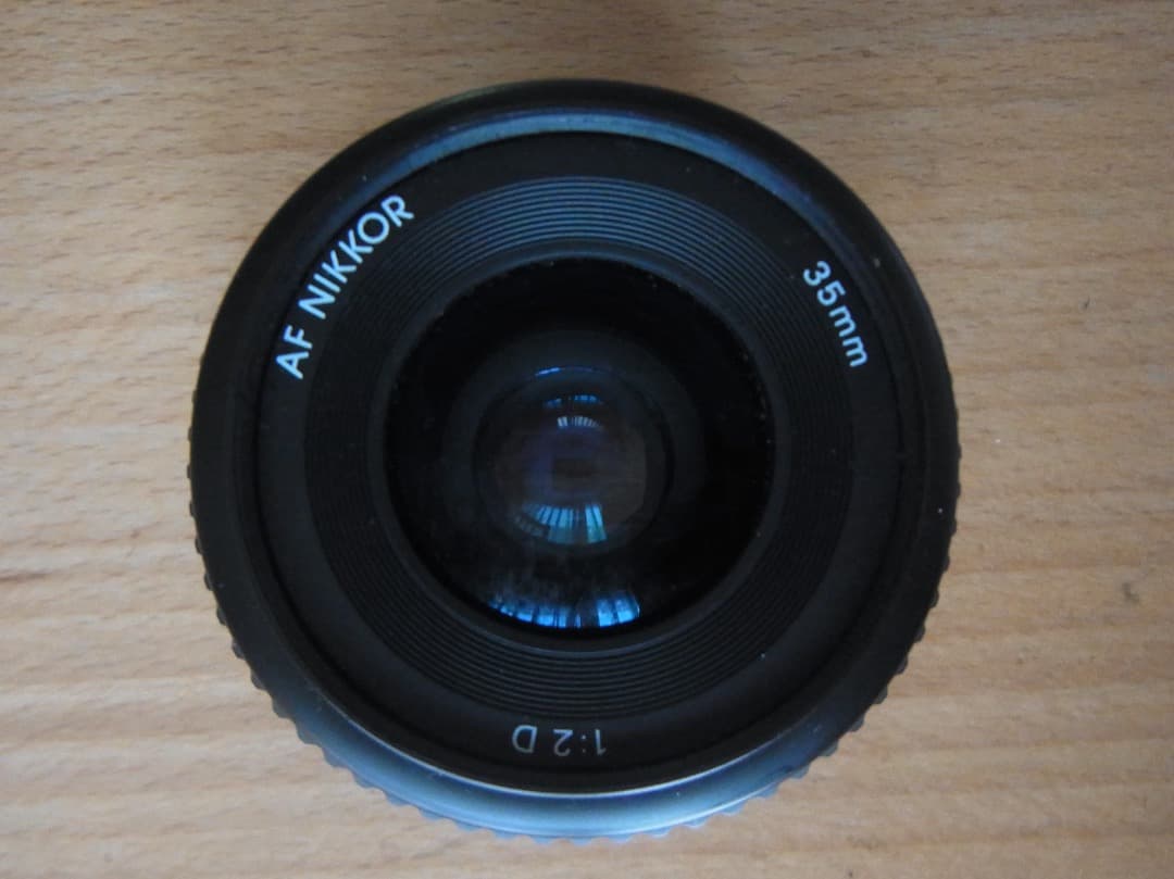 ジャンク品にこんd700 35mmf2 付マルチパワーバッテリー付