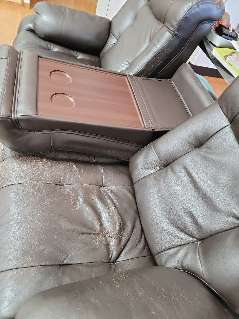 3P電動リクライナー　ソファー ドリンクホルダー付き