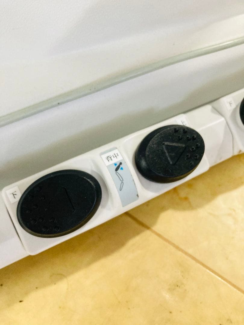 専用 電動フェイシャルベッド（ヒーター付き）First Class ホワイト色