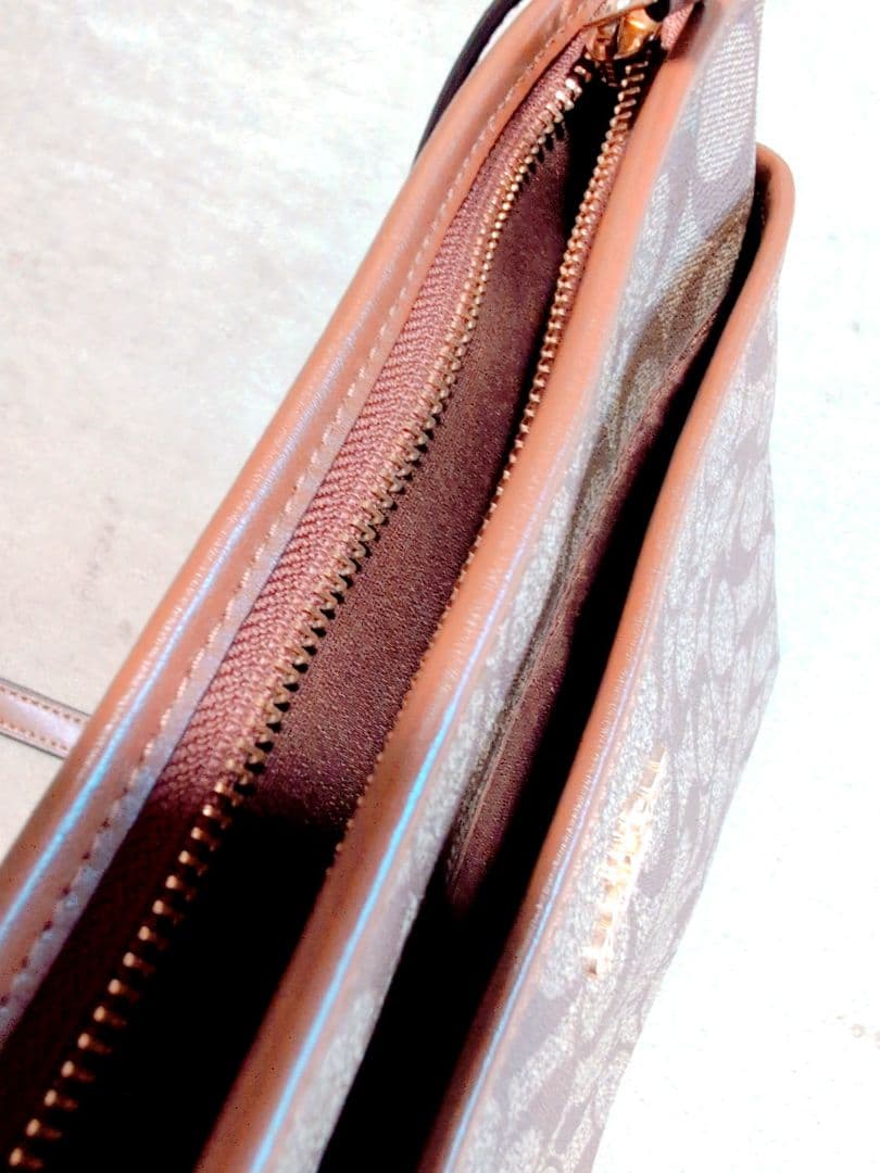 【美品】Coach ベージュ ショルダーバッグ