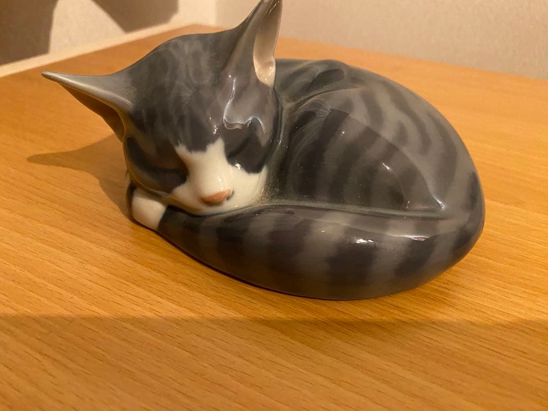 ロイヤルコペンハーゲン　フィギュリン　眠り猫　置き物　北欧雑貨