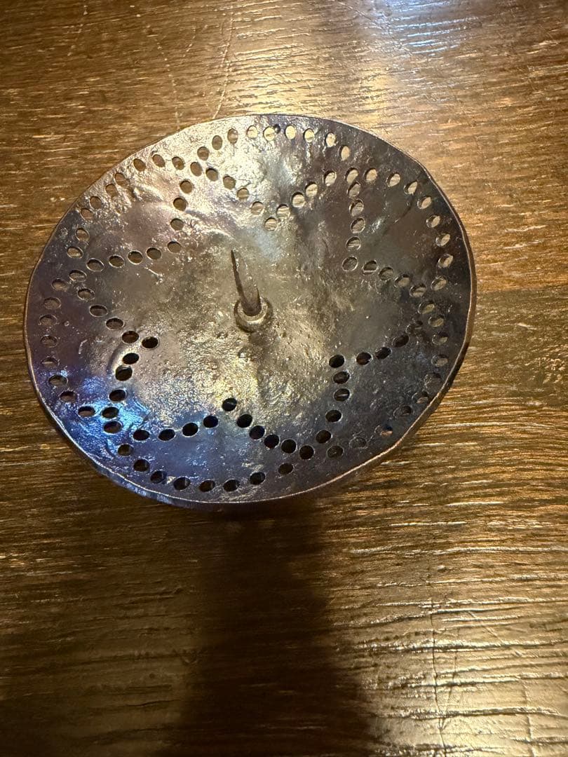 鐵製　透かし燭台　ろうそく立て 大1小2