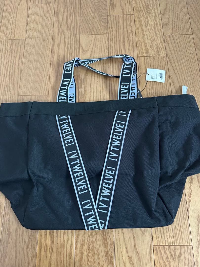 値下　V12 ブラックトートバッグ 新品未使用