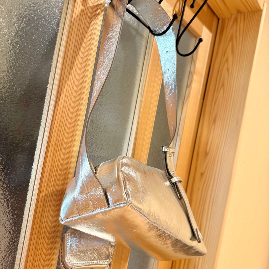 極美品♡UN3D. 2way ハンド　ショルダー　シルバー　トライアングル