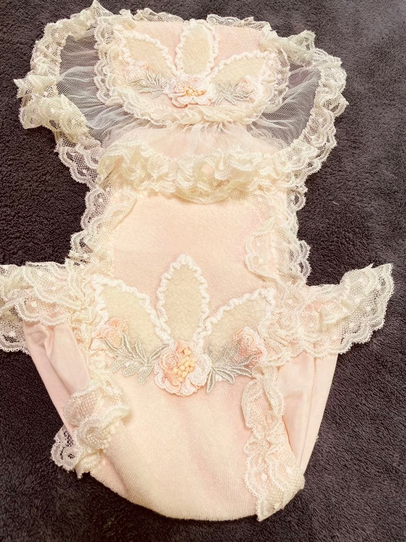 ❤️さえら★ヒスクローネ★可愛い★お花モチーフ付★トイレットペーパーホルダー★豪華