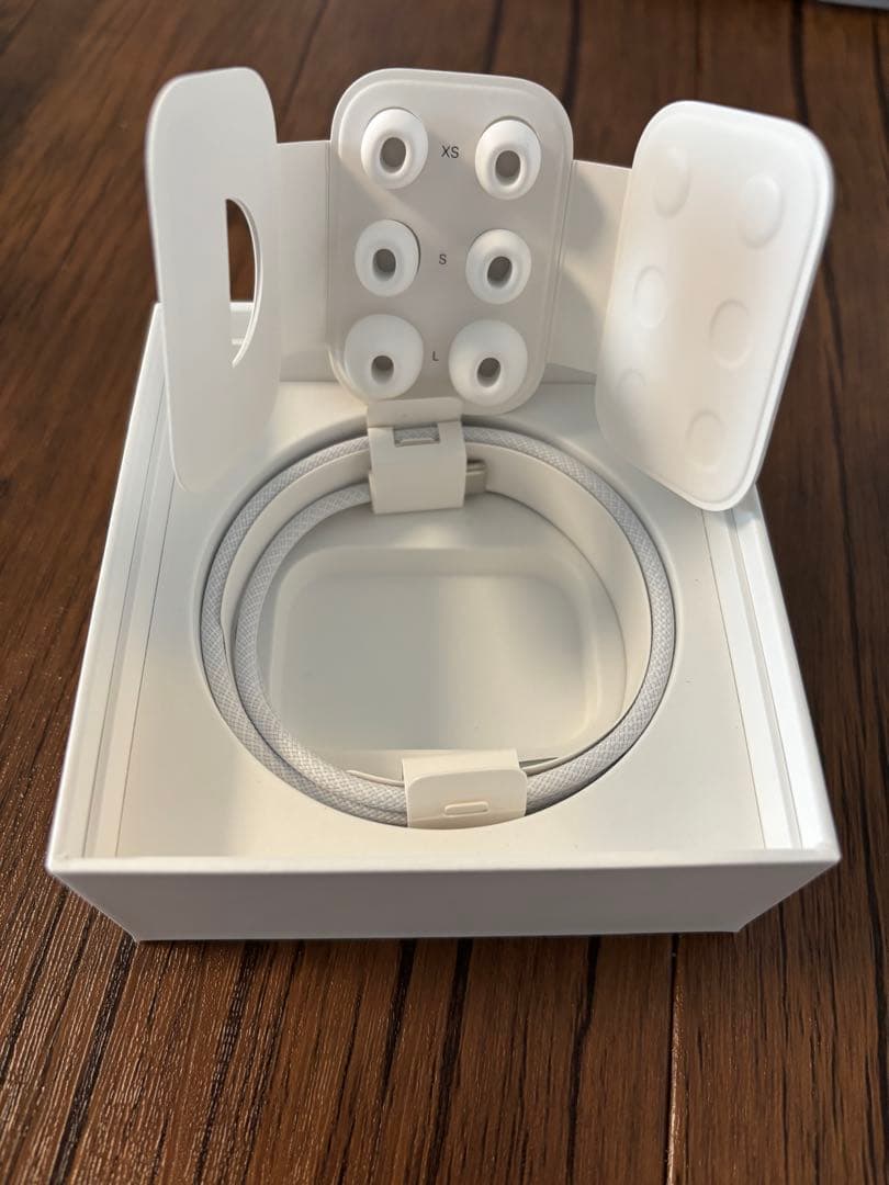 【極美品】AirPods Pro 2 本体 AppleCare付き