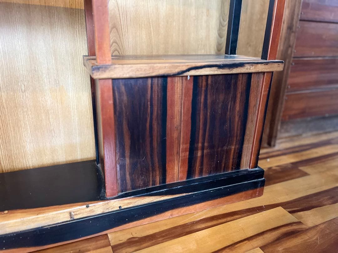 黒柿の木の茶箪笥