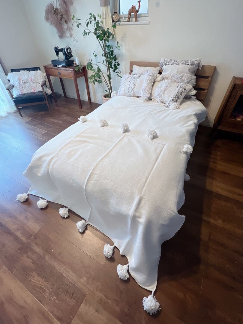 ポンポンブランケット 100×150 ホワイトタッセル付きベッドカバー