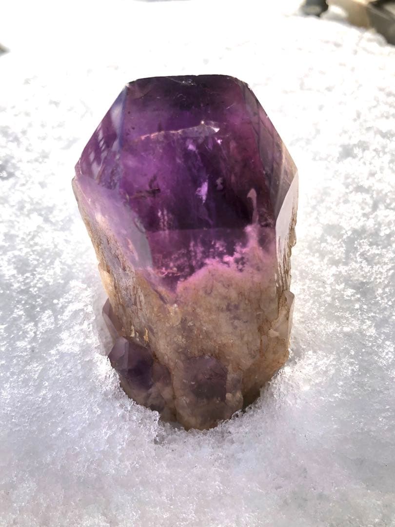 [貴重][色が濃い][透明度] [大きい] アメジスト　ポイント　85,7mm