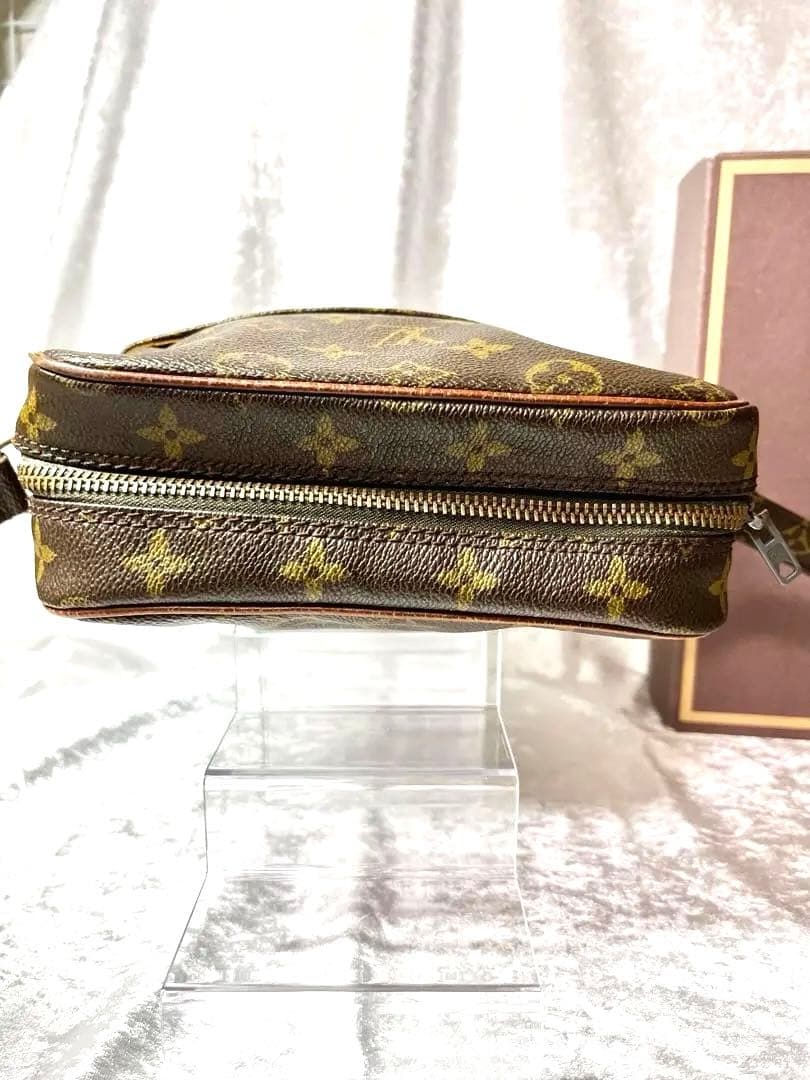 ルイヴィトン　ヴィンテージ 旧ダヌーブショルダーバッグ モノグラム 箱付き