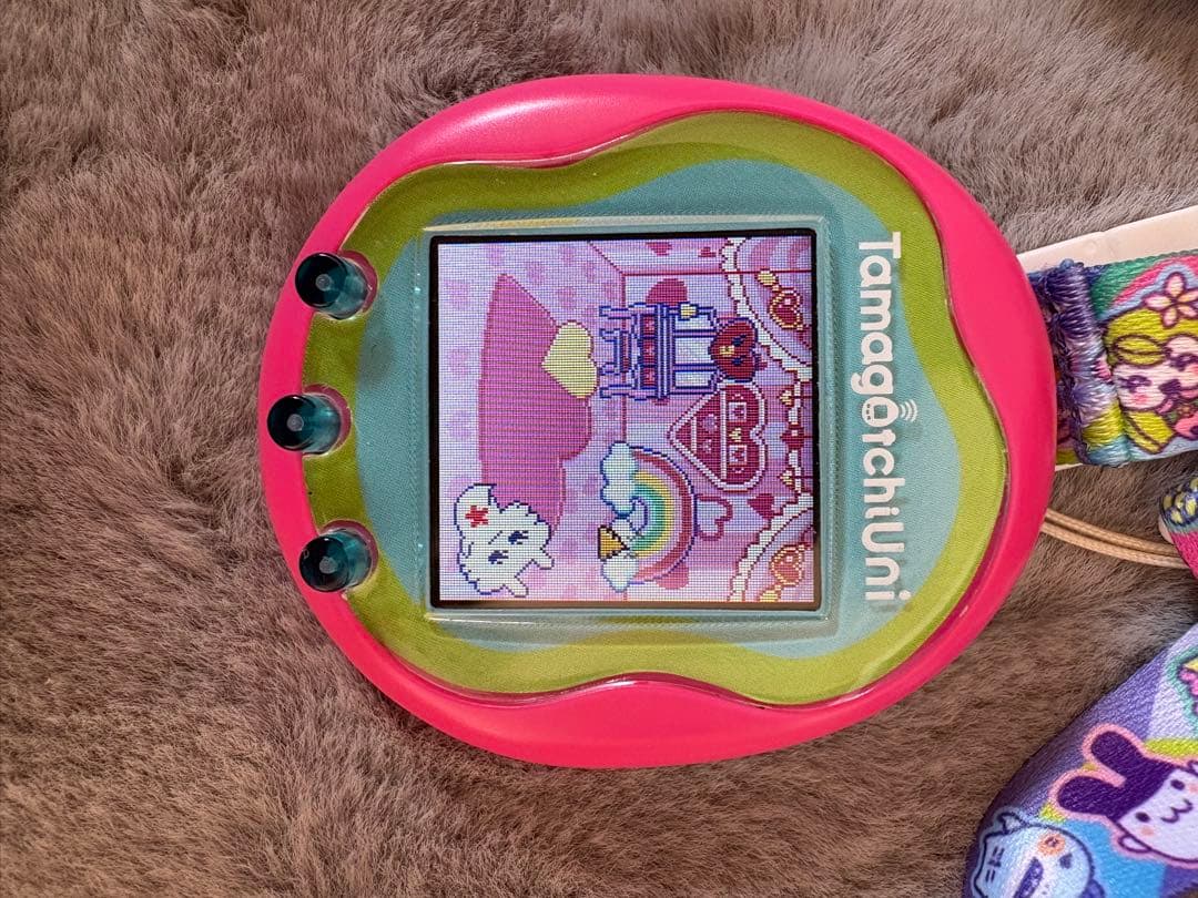 Tamagotchi Uni シリコンバンド・ネックストラップ付き