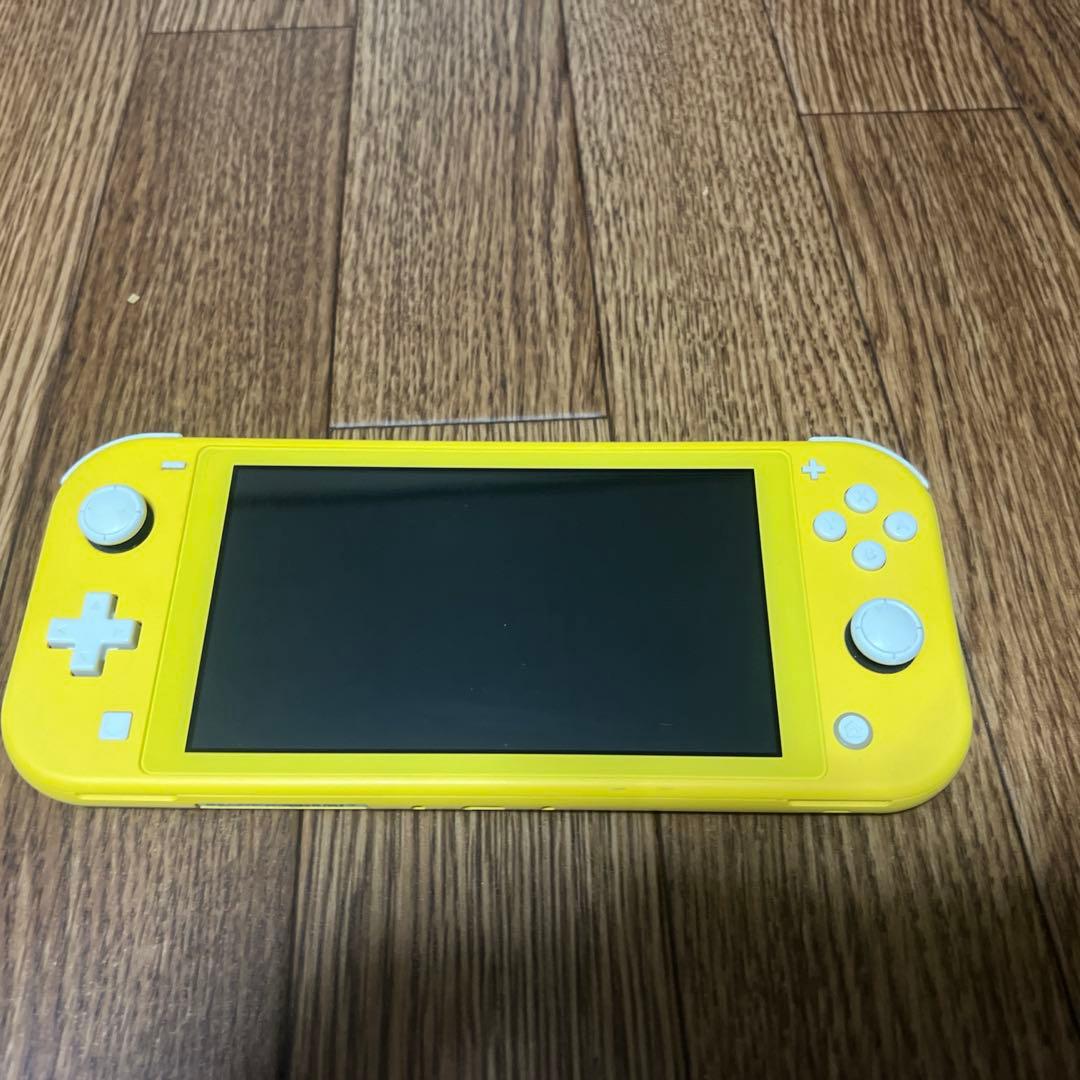 Nintendo Switch Lite イエロー　ケース付