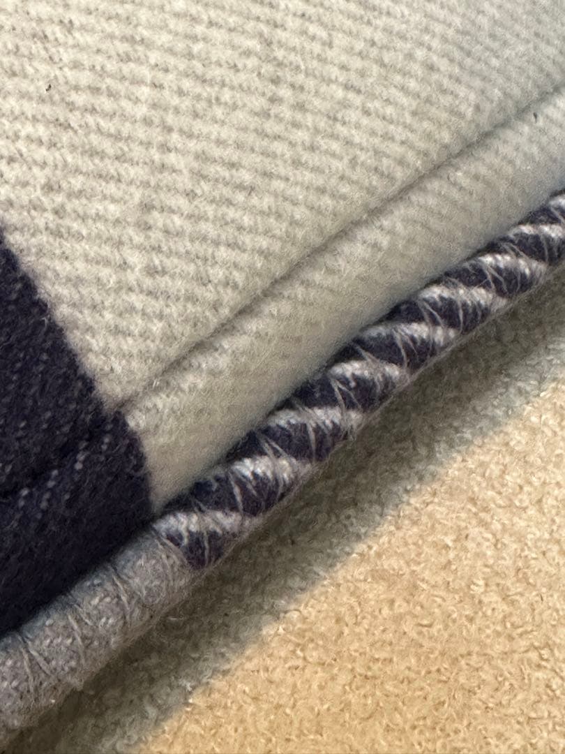 あ*ん様 ⭐️【全国送料無料】定価13万　HERMES エルメス　クッション　H