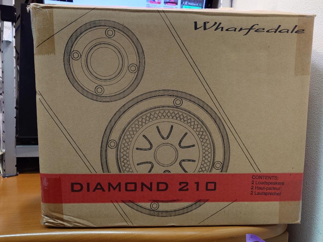 スピーカー　Wharfedale DIAMOND 210