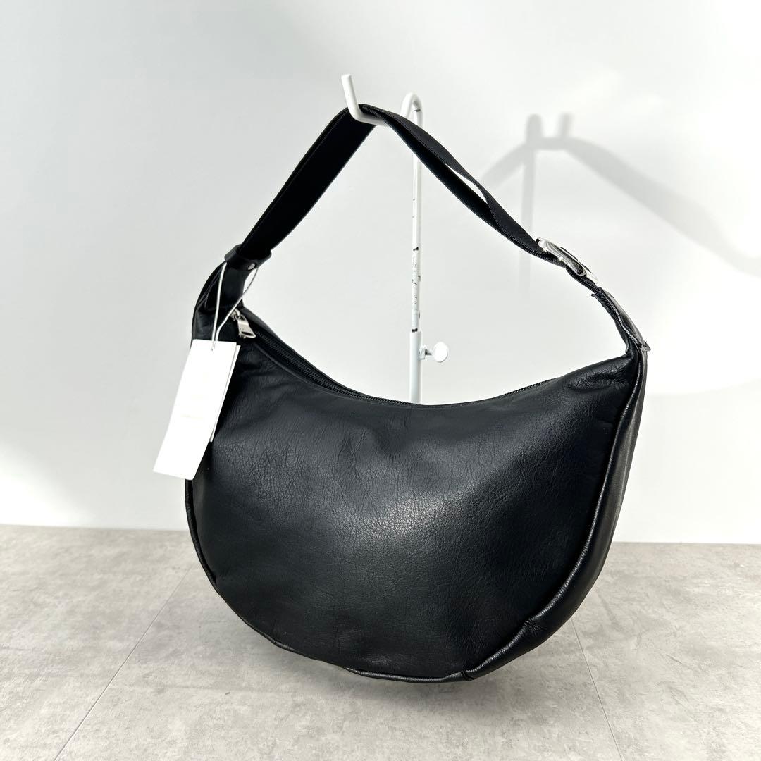 【未使用品✨️】russet ソフトレザー ラウンドショルダーバッグ ブラック