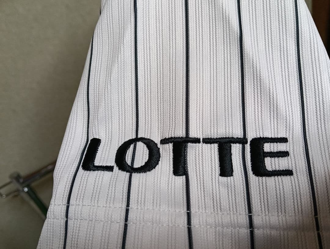 【新品タグ付き！】ロッテ 岡田幸文 ハイクオリティユニフォーム（Mサイズ）