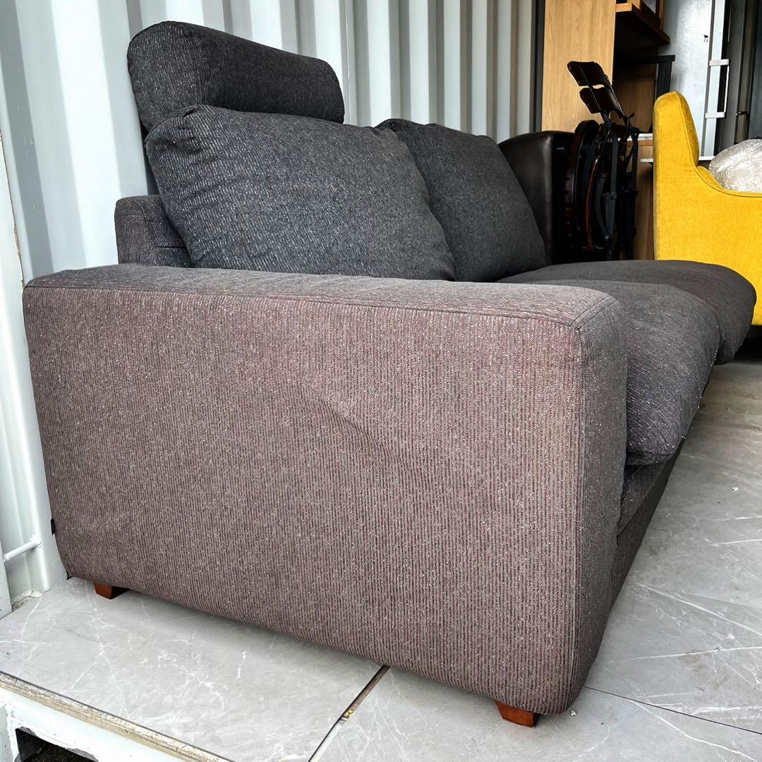 無料！アクタス フクラ トリノ カバーリングフェザー ダークグレー片アームソファ