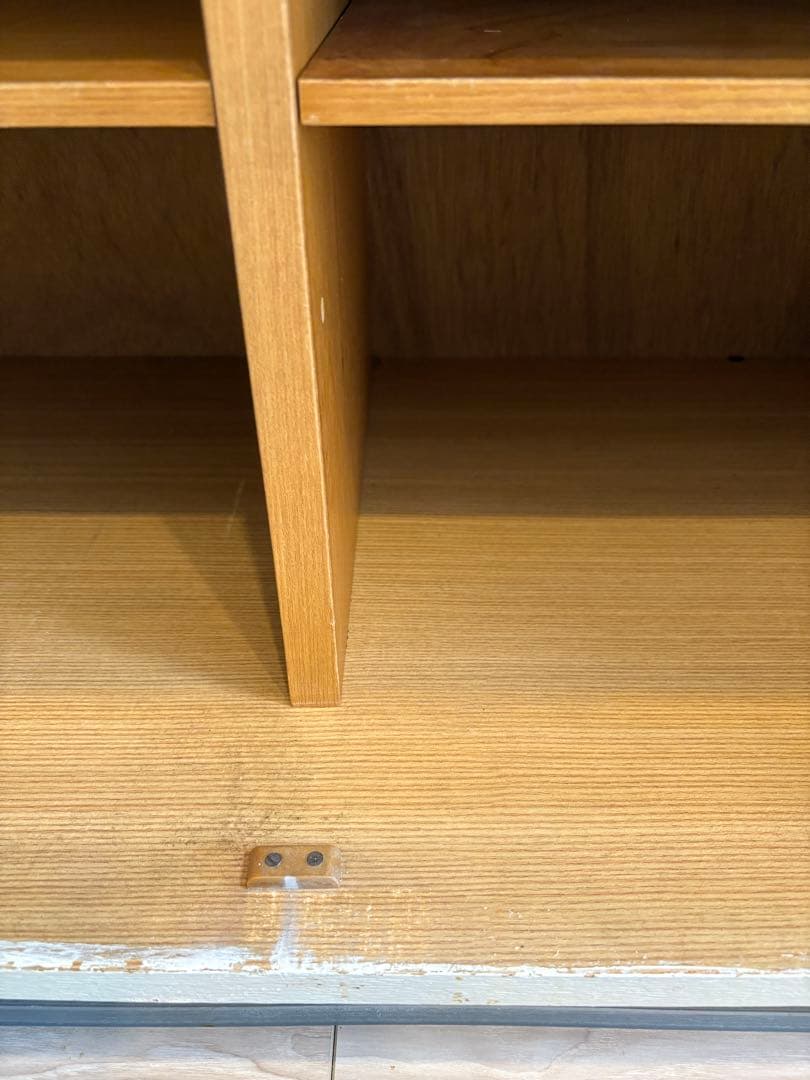 食器棚　ホワイト　ライティングビューロー　収納棚　木製　白