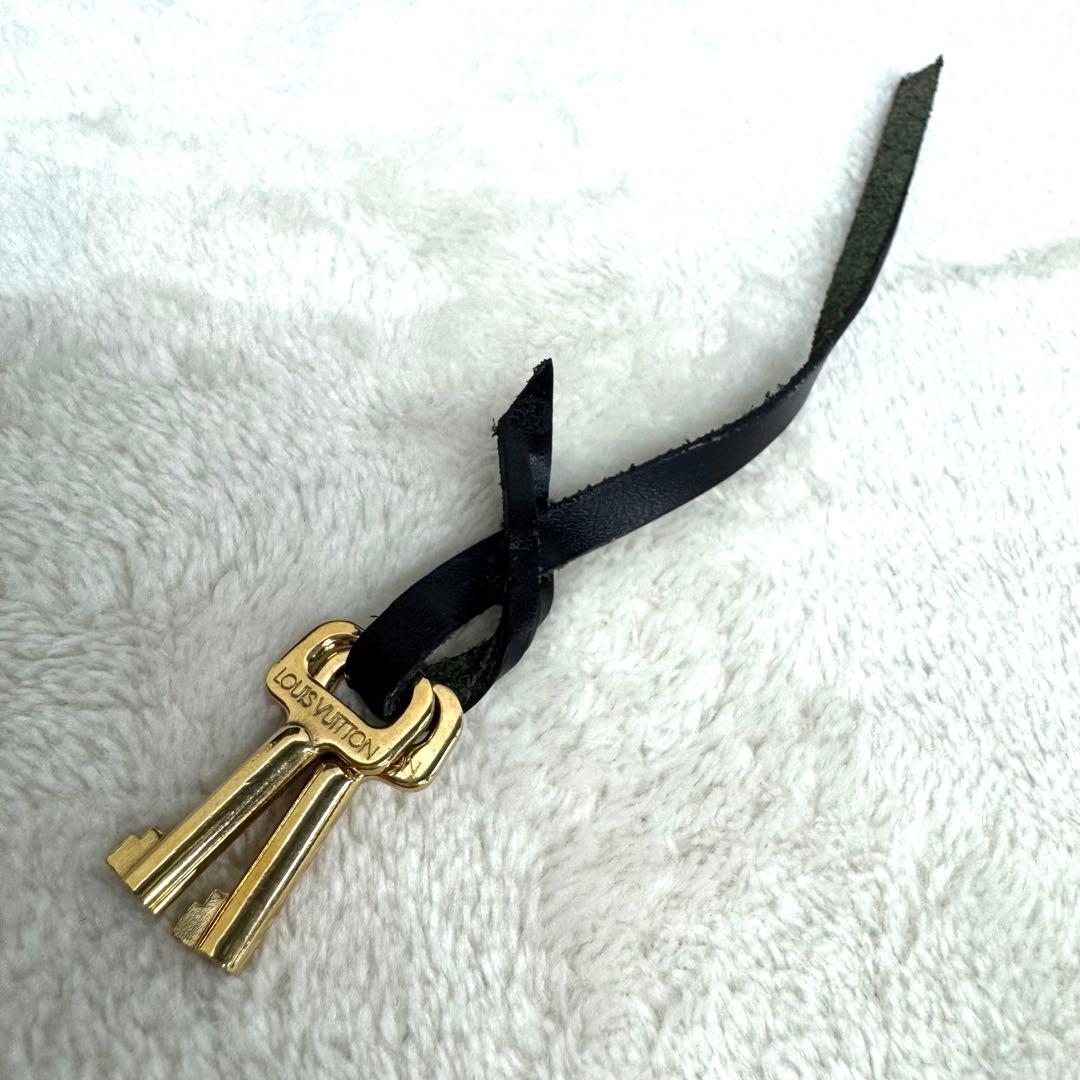 ルイヴィトン　LOUIS VUITTON ビジネスバッグ　エピ　コンセイエ