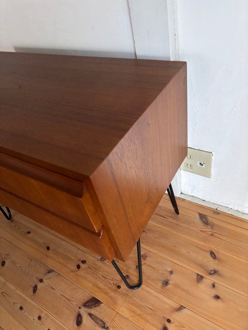 北欧ヴィンテージ　チーク　サイドボード