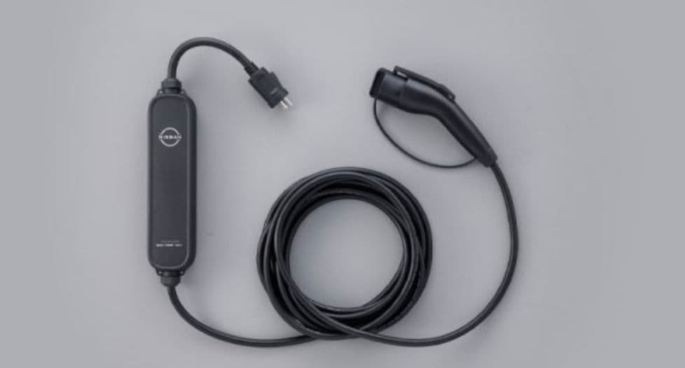 新型充電ケーブル　200V 7.5m用