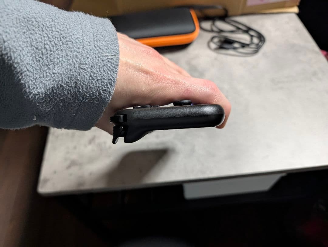 Retroid Pocket 4 Pro そしてキャリングケース