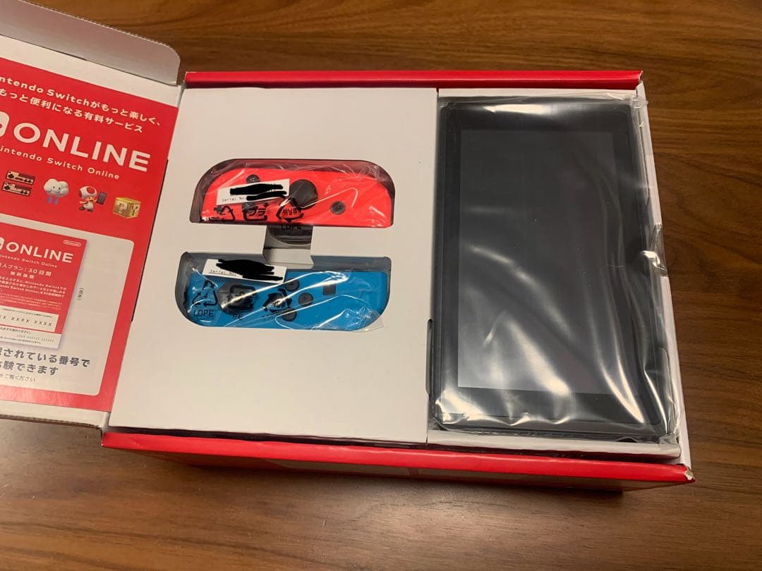 【新品未使用】Nintendo Switch ブルー/レッド