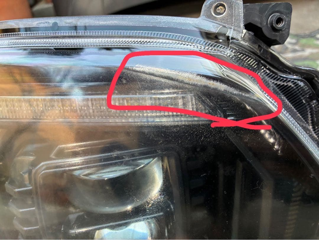 ハイエース　ヘッドライト　ヴァレンティ VALENTI