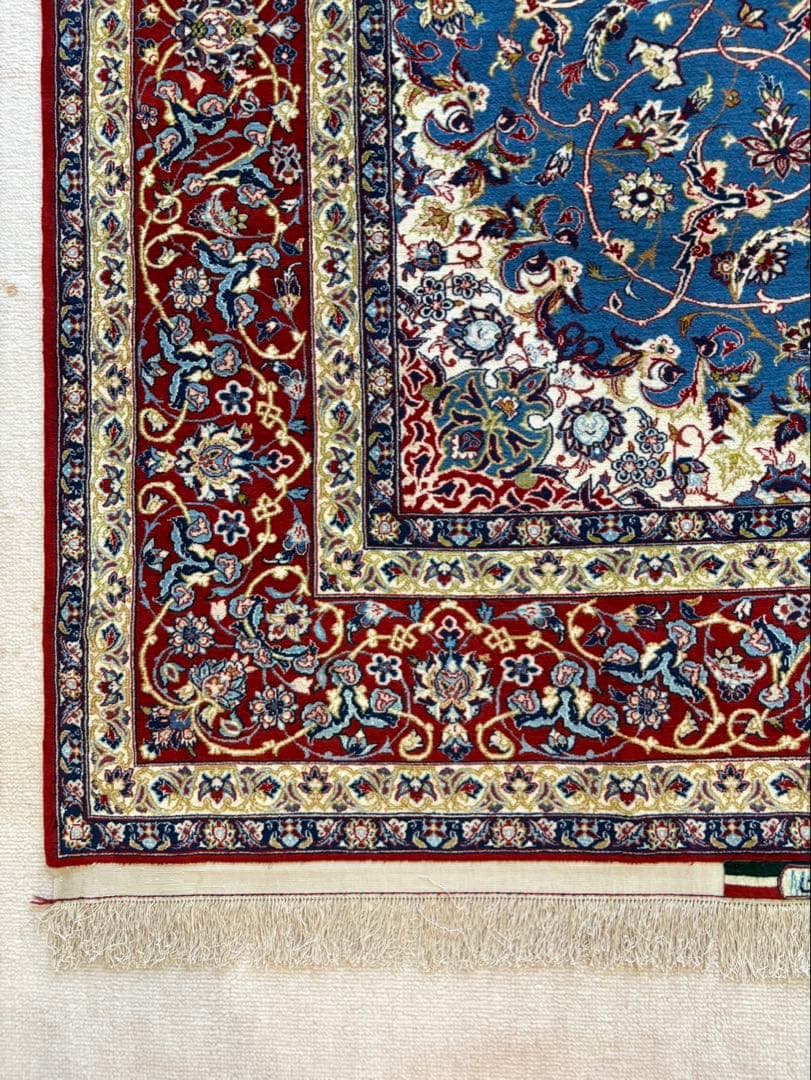 ペルシャ絨毯 イスファハン産（セイラフィアン工房）サイズ約211x152cm