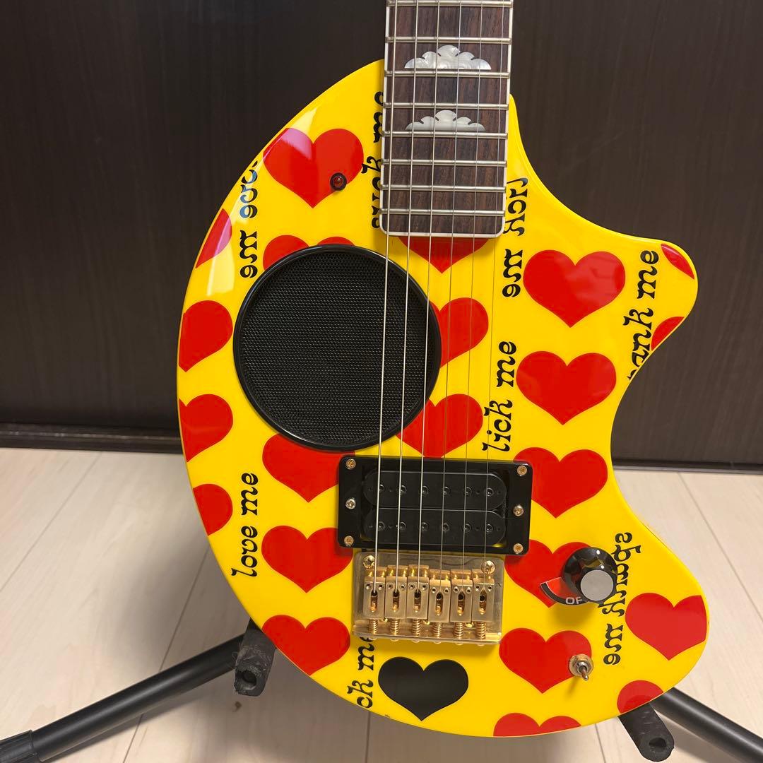 フェルナンデス　アンプ内蔵ギター　ZO-3 イエローハート