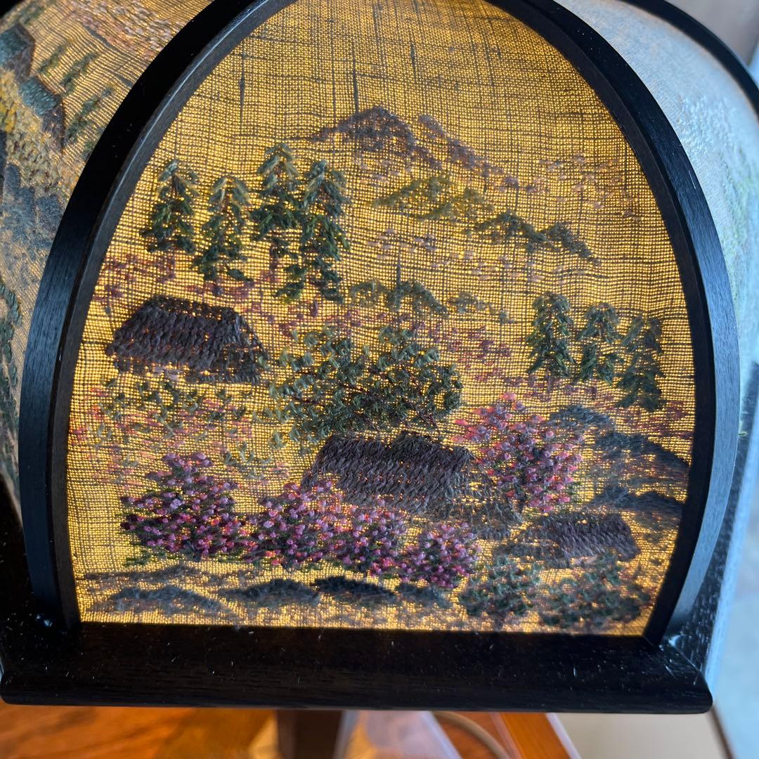 戸塚刺繍　和風風景画ランプ