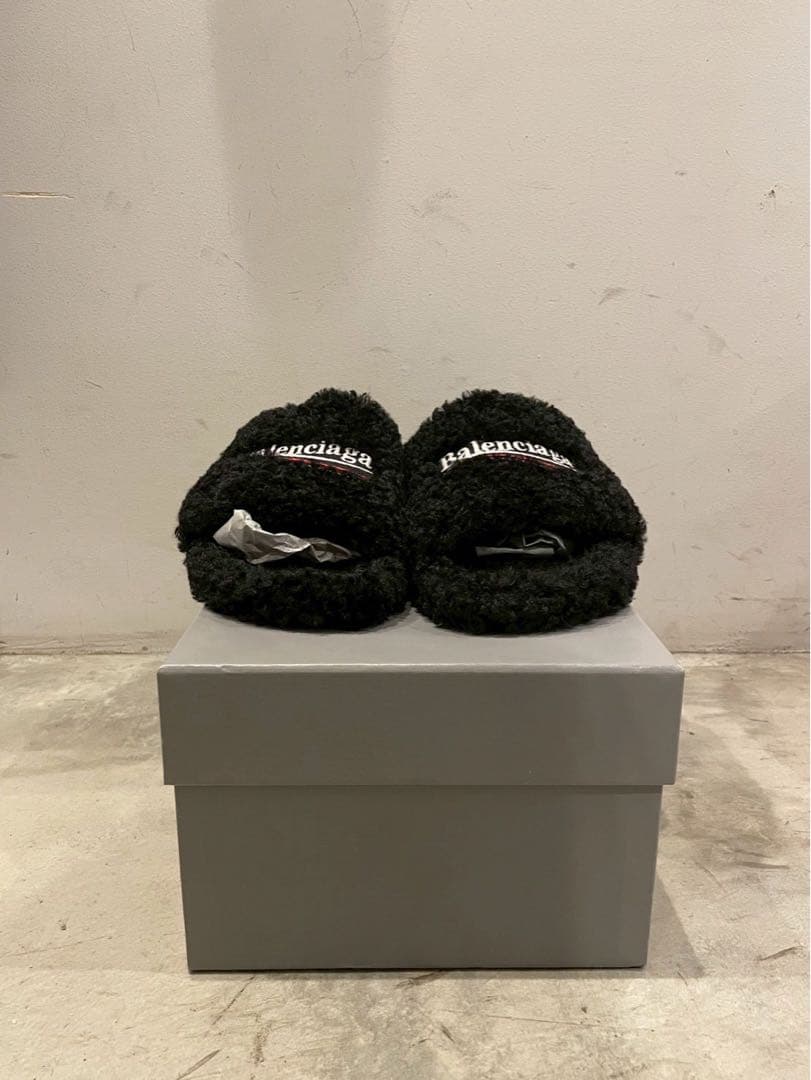 BALENCIAGA バレンシアガ Furry プラットフォーム サンダル 42
