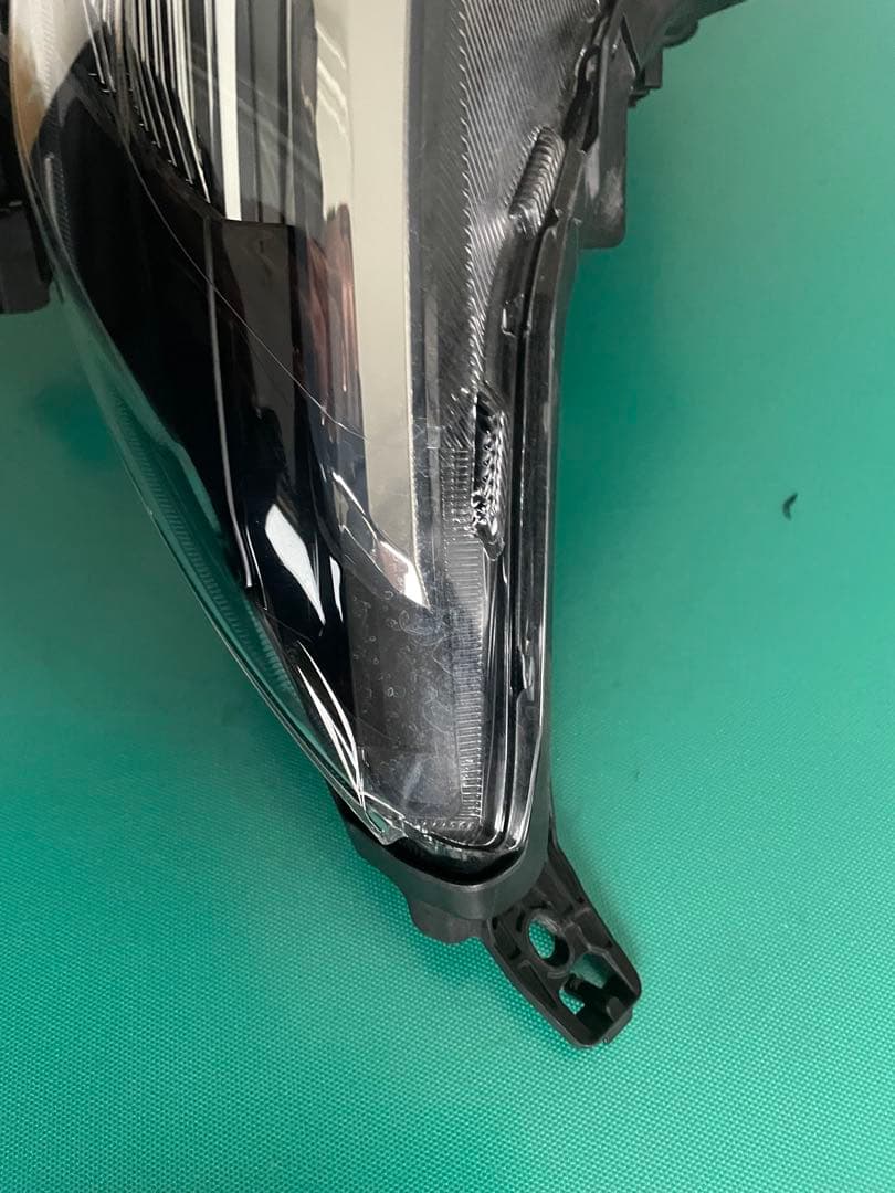 日産　ルークス　左ヘッドライト