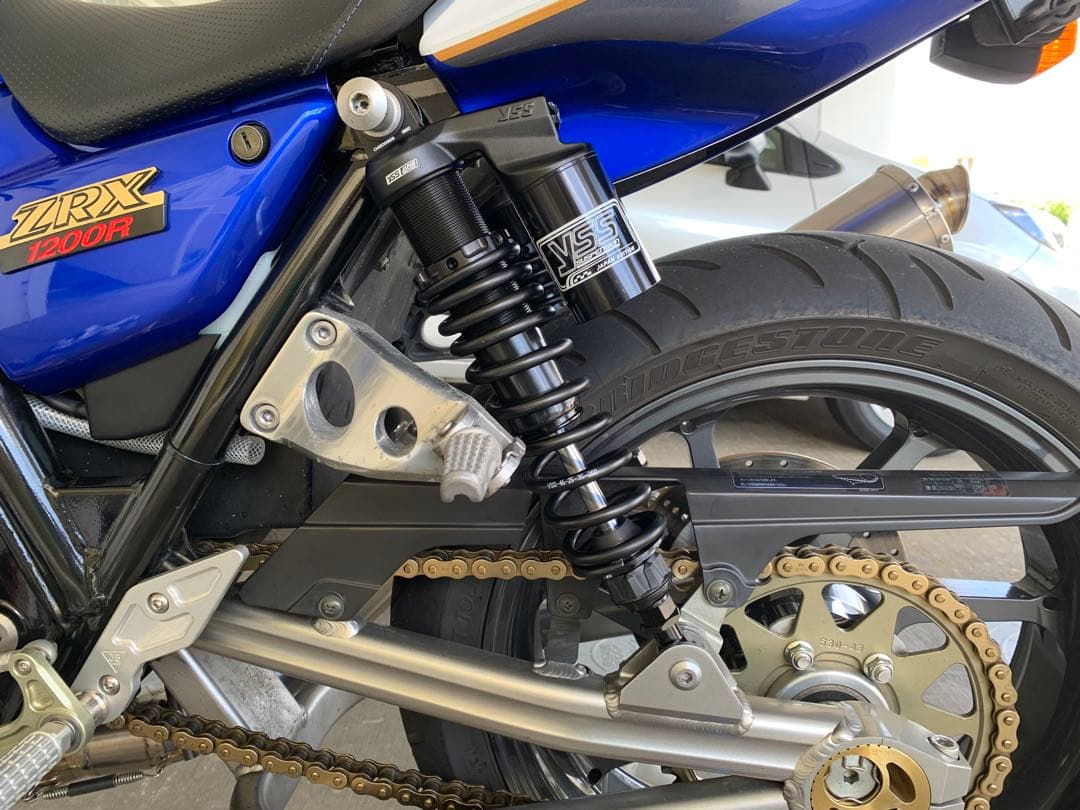 YSS TOP LINE ツインショック