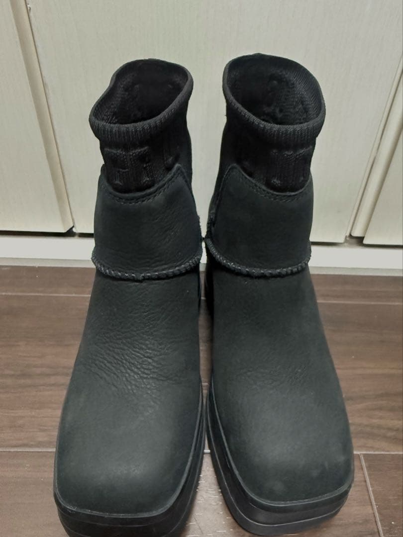 UGG Moxy Chelsea ブラック　モクシー　23cm