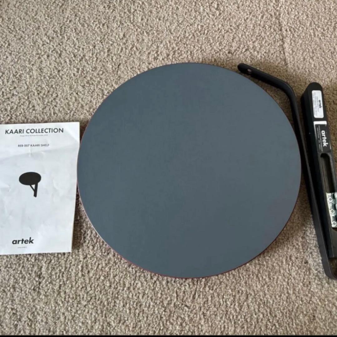 Artek カアリ・シェルフ壁付け ラウンド シェルフ ブルレック vitra