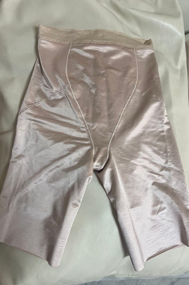 THE TREAT DRESSING　ブライダルインナー　C70 ガードル　M