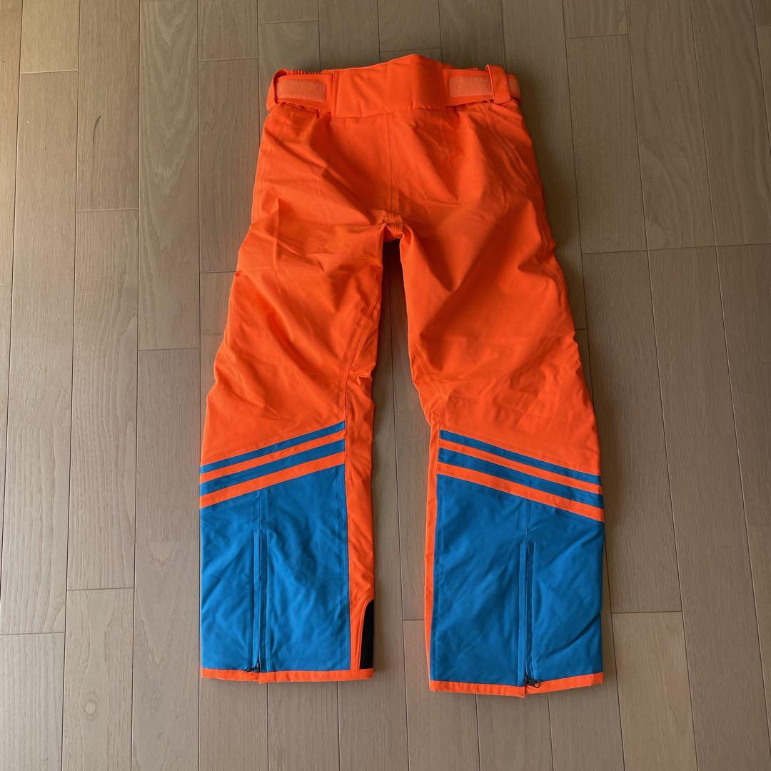 オンヨネ　ONYONE スキーウェア　デモチーム　サイズS 中古