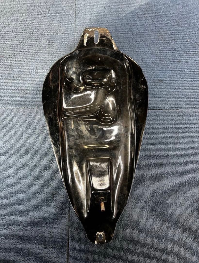 スティード Steed400 ガソリンタンク FRP製ブラック フューエルタンク