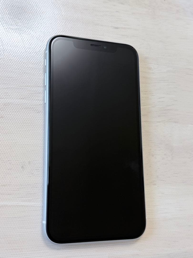 Apple iPhone XR 64GB ホワイト 本体　SIMフリー