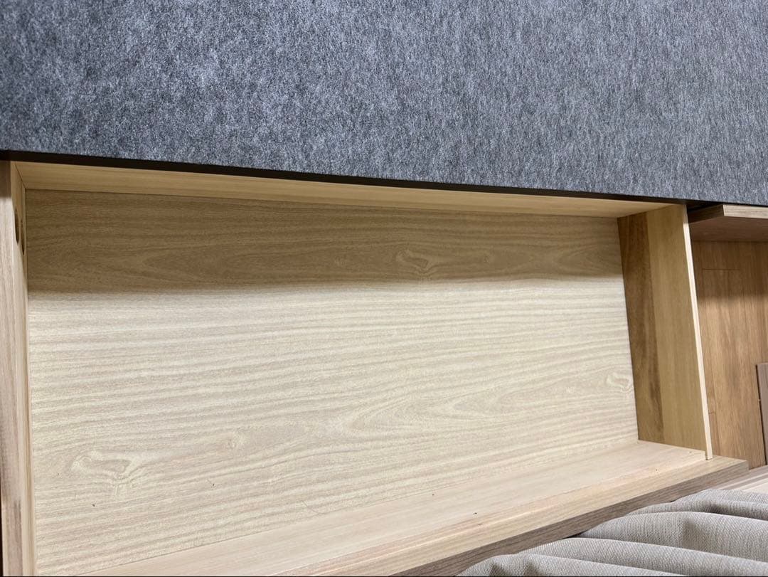 シーリーベッドフレーム