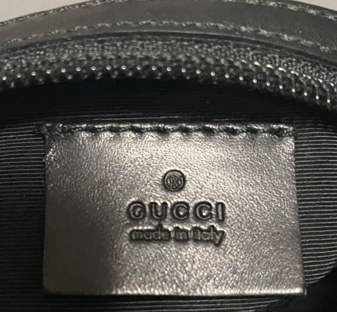 新品未使用　GUCCIのポーチ